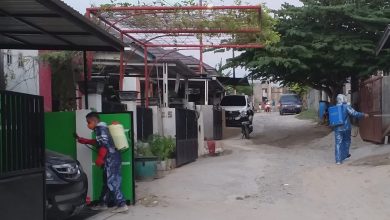 Cegah Penyebaran Covid-19, Gerindra Sulteng Semprot Disinfektan Di Pemukiman Warga