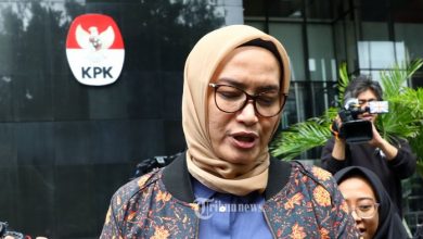 Evi novida protes pemecatan dirinya dari komisioner KPU