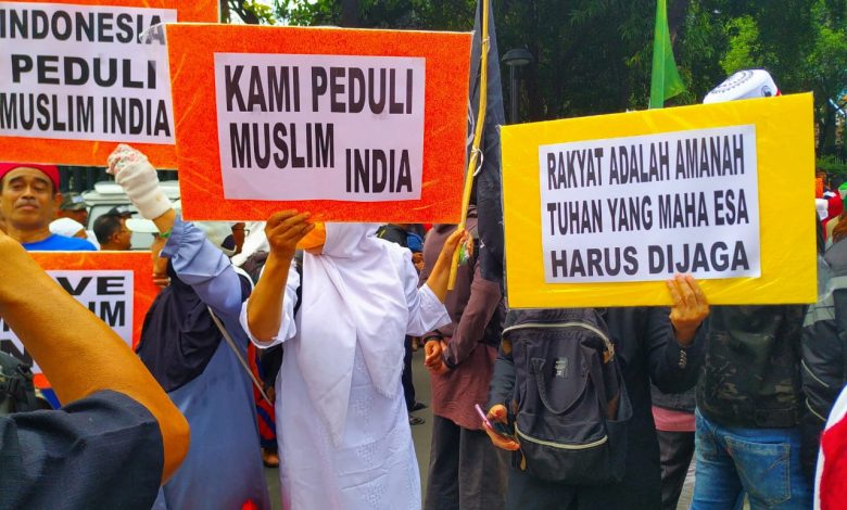 Aksi Demo Kedubes India (Bimata/Muliadi)