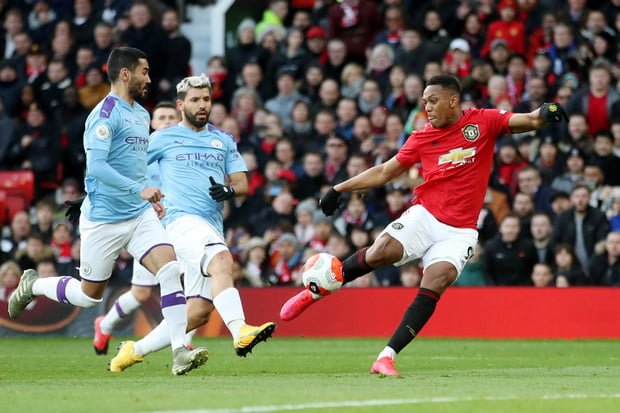 Derby Manchester: Manchester United Tumbangkan City 2-0