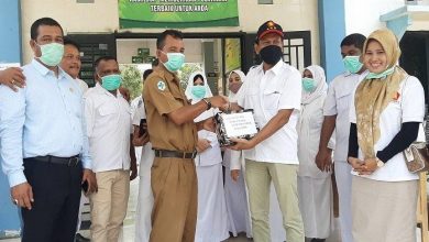 Fraksi Gerindra Serahkan Bantuan Masker Dan Sarung Tangan Ke 26 Puskesmas