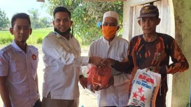 Ilham Ritonga Salurkan Paket Sembako Ke 20 Desa