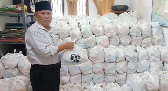 Rumah Aspirasi Dan Inspirasi Hergun Salurkan 10 Ribu Paket Sembako