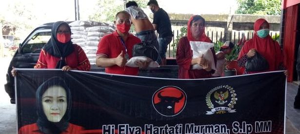 PDIP Bengkulu Salurkan Paket Sembako Ke Masyarakat Ekonomi Rendah