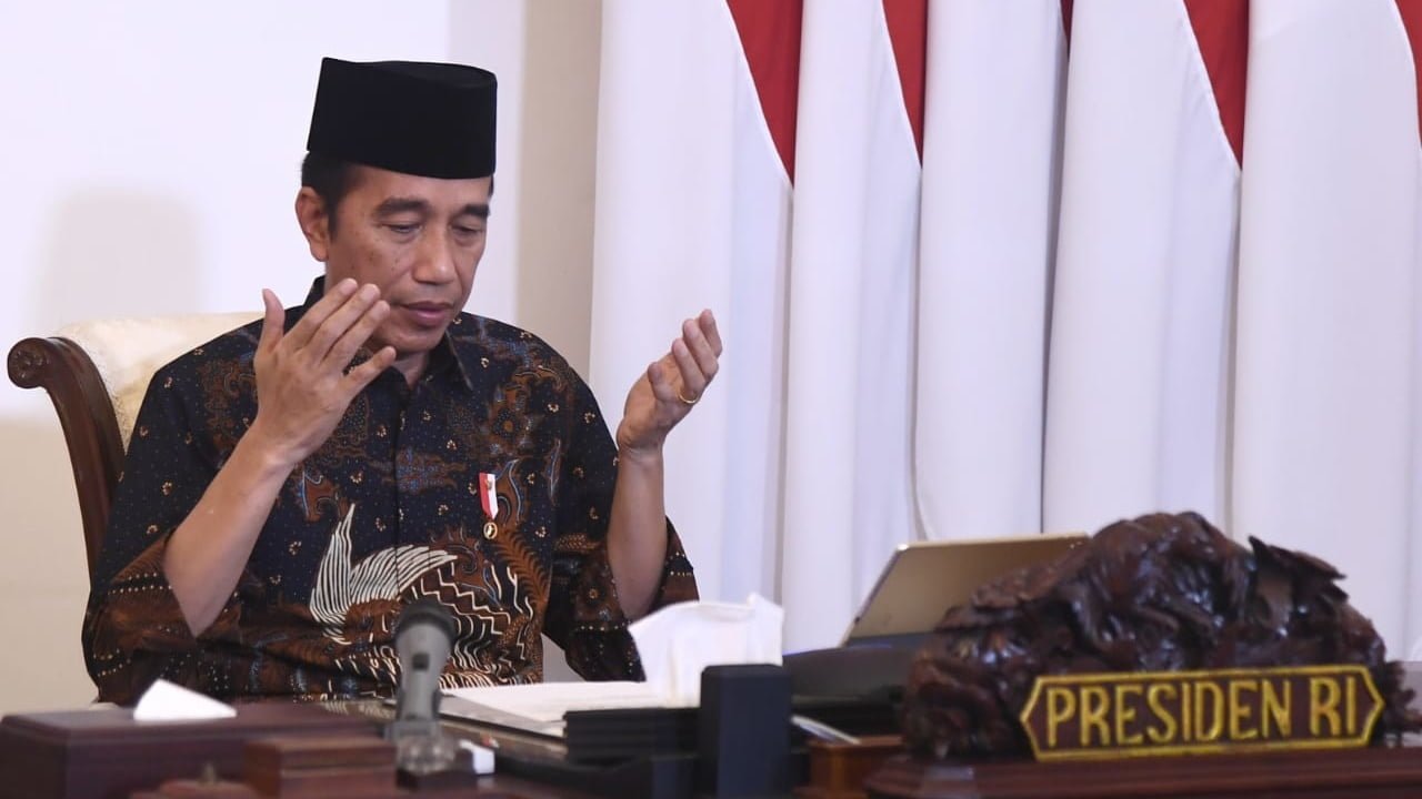 Hari Ini, Jokowi Serahkan Zakat Ke Baznas Secara Virtual