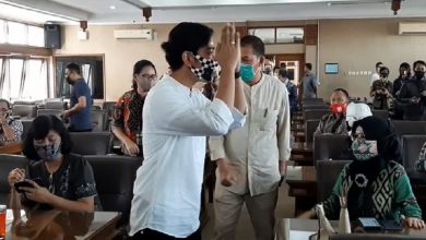 Sambangi DPRD Surakarta, Gibran Minta Maaf Ke Fraksi PDIP