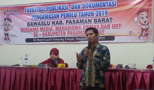 Pelanggaran Pemilu, Komisioner Bawaslu Pasbar Laporkan Paslon Independen