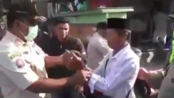 Viral Video Pelanggar Masker Di Borgol, DPRD Bogor Panggil Kasatpol PP