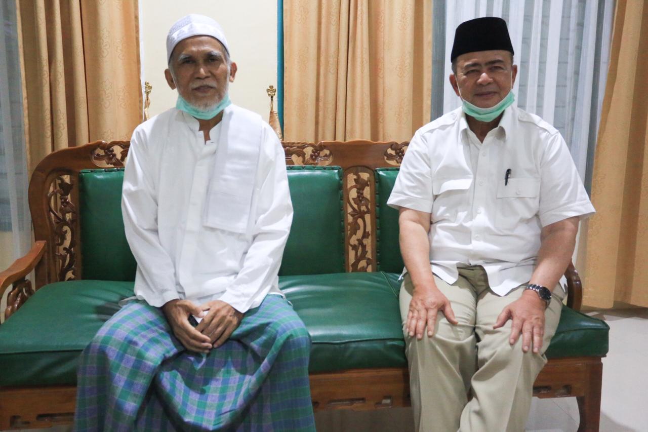 Pimpinan Tarekat Naqsabandiyah Lubuk Minturun Padang Doakan Nasrul Jadi Gubernur Sumbar