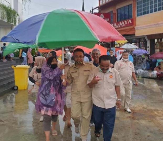 Indra Catri Kunjungi Pasar Ateh: Ke Sini Rasanya Saya Bernostalgia