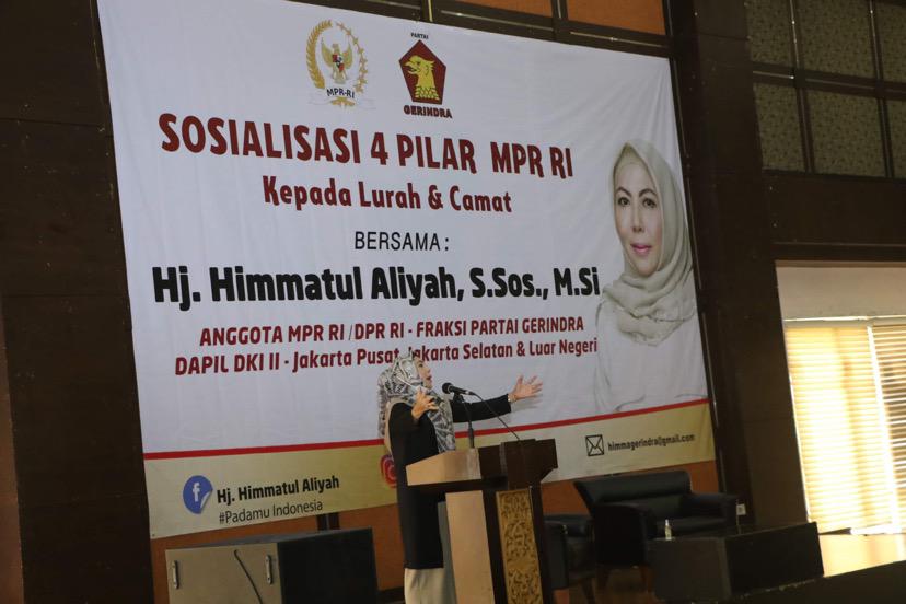 Prihatin Dengan Kondisi Sosial Masyarakat, Himmatul Aliyah Dorong Camat dan Lurah Tanamkan Nilai-Nilai Persatuan