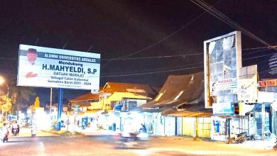 Gerindra Kecewa Baliho Prabowo Dicopot Tapi Baliho Alumni Unand Dukung Mahyeldi Masih Terpasang