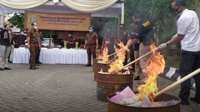 Kejari Dan BNN Malang Musnahkan Barang Bukti Narkoba Hasil Inkrah