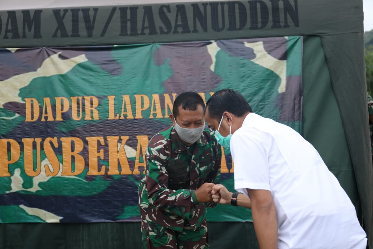 Prasetyo Hadi Apresiasi Dapur Umum TNI AD