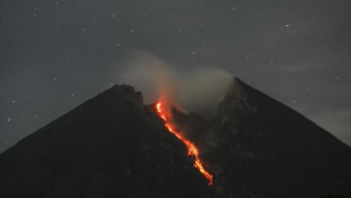 Photo of BPPTKG : Gunung Merapi Mulai Mengeluarkan Awan Panas