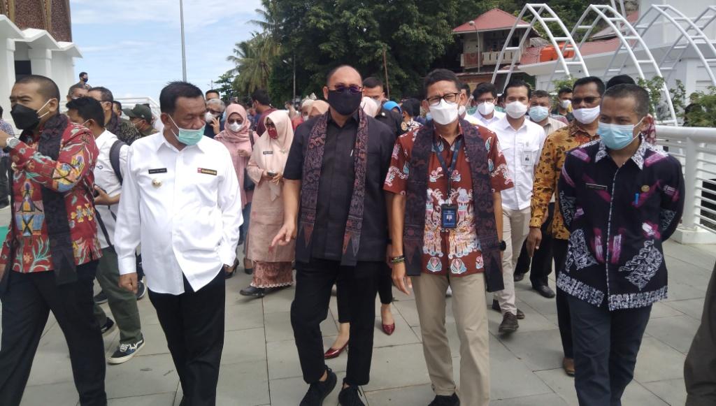 Andre Rosiade Sebut Menparekraf Setuju Nama Puncak Paku Jadi Puncak Jokowi