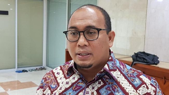 Andre Rosiade Desak Rektor UI Tentukan Pilihan