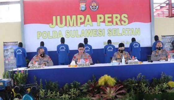 Gunakan Bom Ikan, Polairud Polda Sulsel Tangkap 8 Nelayan