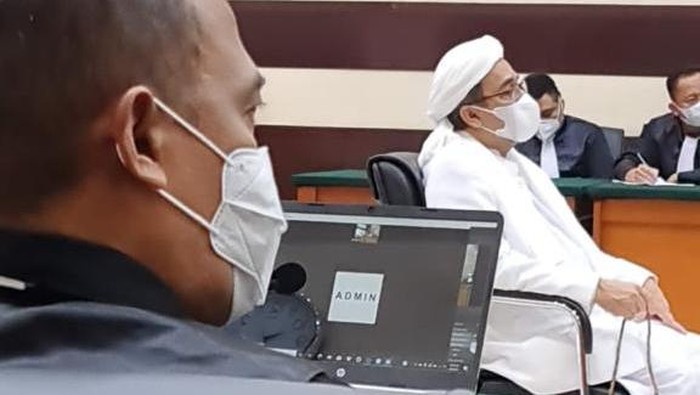 JPU Tuntut Habib Rizieq Shihab 6 Tahun Penjara