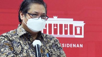 Airlangga Hartarto Tegaskan UU Ciptaker Tidak Bertentangan dengan UUD 1945