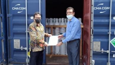 Indonesia Berikan Bantuan 2000 Tabung Oksigen kepada India