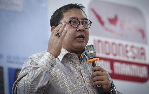 Fadli Zon Soroti Pernyataan Luhut Terkait TKA China Masuk ke Indonesia