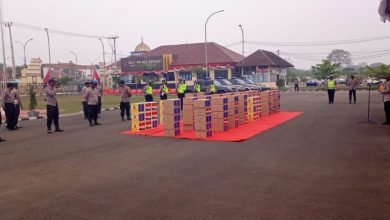 Polres Serang Salurkan Ratusan Paket Sembako