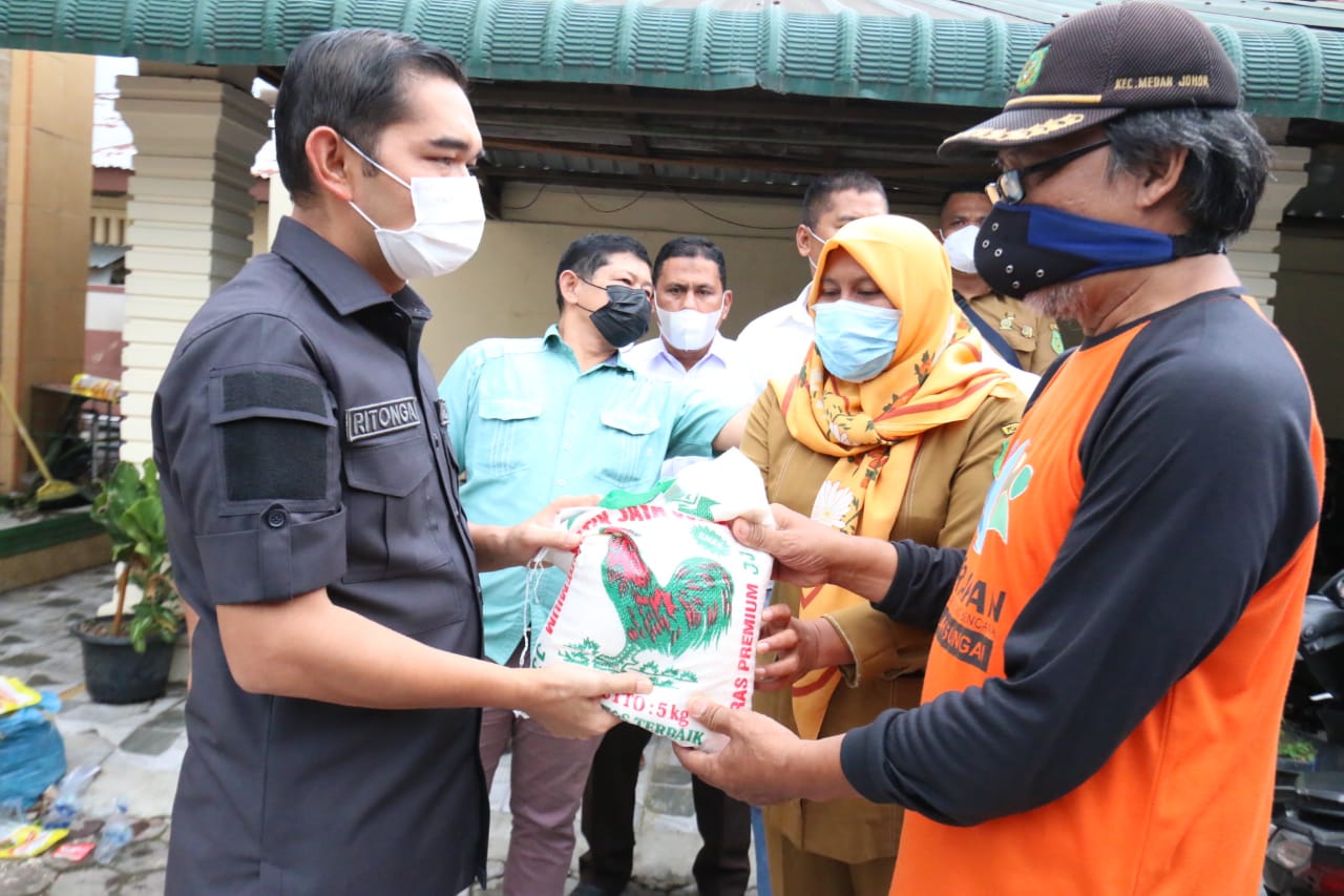 Ratusan Warga Korban Banjir Dapatkan Bantuan dari Kader Gerindra Kota Medan