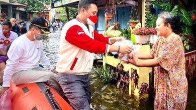 Peduli Banjir Samarinda, Gerindra Kaltim Salurkan Ribuan Logistik