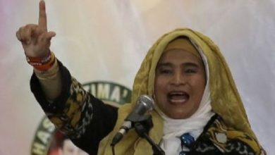 Neno Warisman Undur Diri dari Partai Ummat