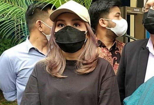 Ayu Ting Ting Kembali Laporkan Akun Medsos ke Polda Metro Jaya