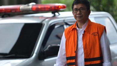 Jalani Sidang Perdana, Mantan Wali Kota Batu Didakwa Terima Gratifikasi 46 Miliar