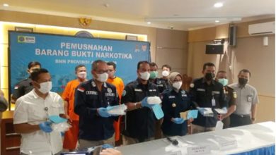 Photo of BNN Provinsi Jatim Musnahkan Narkotika Jenis Sabu Seberat 3,289,03 Gram