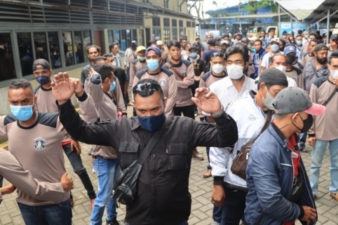 Buruh Bentrok dengan Massa Tak Dikenal, Polrestabes Surabaya Tetapkan 8 Tersangka