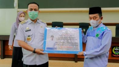 Andi Sudirman Serahkan Insentif Rp5 Miliar untuk 4 Ribu Guru Mengaji se-Sulsel_bimata.id