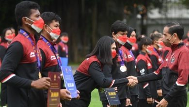 Presiden Jokowi Serahkan Bonus Para Atlet Peraih Medali SEA Games ke-31 Vietnam