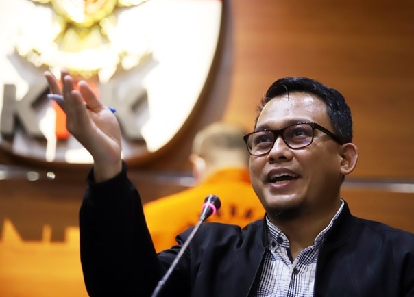 KPK Gagal Tangkap Politikus PDIP Mardani H Maming