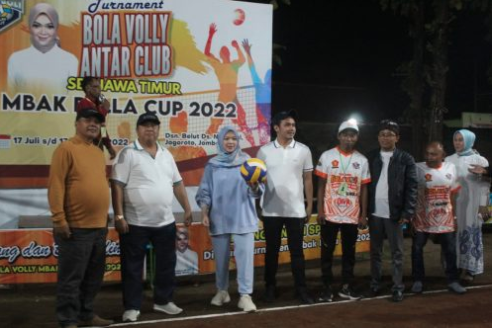 Semarak Turnamen "Mbak Della Cup 2022", Diikuti 32 Tim Voli Se-Jatim