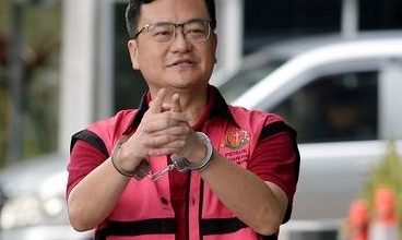 Teddy Tjokrosaputro Dituntut 18 Tahun Penjara