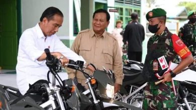 Menhan Prabowo Serahkan Puluhan Unit Motor ke Kodim 1503/Tual