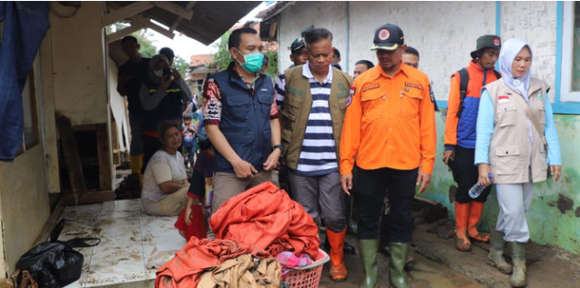 BNPB Sebut Banjir Longsor Di Garut Sebabkan Ribuan Rumah Dan Warga ...