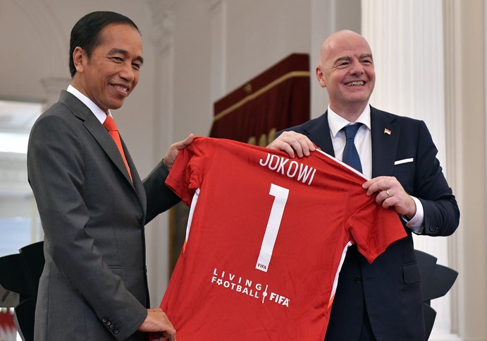 Bertemu Presiden FIFA, Pemerintah Sepakat Lakukan Transformasi Sepak Bola Indonesia