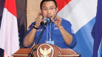 Kamhar Demokrat Anggap Presiden Jokowi Cuci Tangan