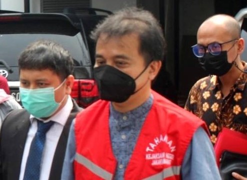 PN Jakarta Barat Tunda Sidang Pembacaan Tuntutan Roy Suryo