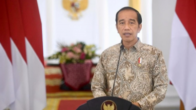 Photo of Presiden Jokowi Putuskan Cabut PPKM di Indonesia Mulai Hari Ini