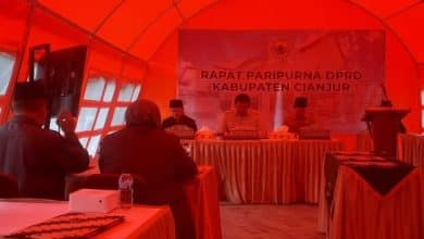 Ganjar Ramadhan Sebut Rapat Paripurna Harus Tetap Digelar Meski di Tenda Darurat