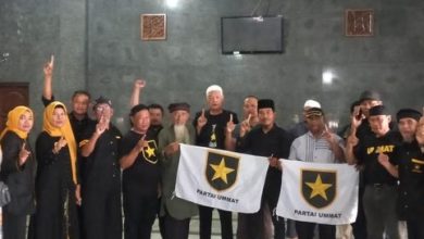 Kemenag Cirebon Angkat Bicara Soal Aksi Pembentangan Bendera Partai Ummat di Masjid At-Taqwa