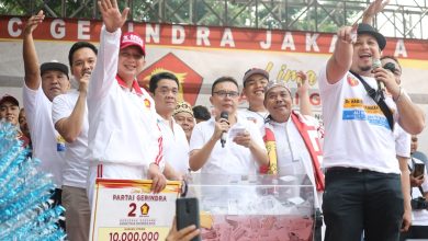 HUT Gerindra ke-15, Kader dan Warga Jakarta Timur Deklarasi Pemilu Damai dan Siap Menangkan Prabowo Subianto