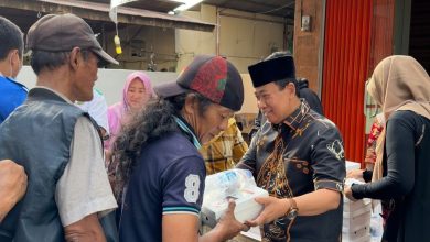 Tindaklanjuti Instruksi Prabowo, GEMIRA Bagikan Takjil dan Nasi Boks Selama Bulan Ramadan