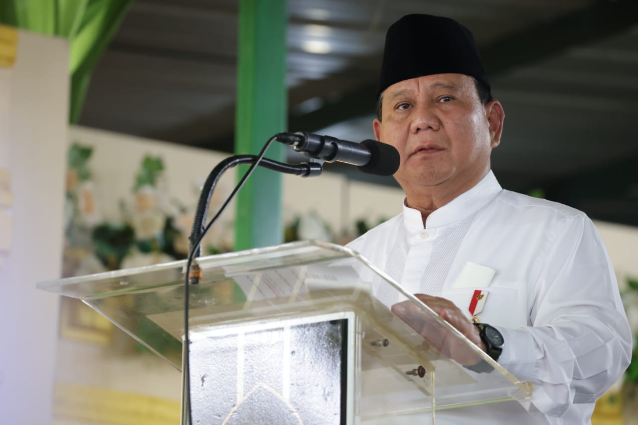 Hadiri Haul Habib Munzir, Begini Etika Prabowo di Hadapan Ulama_bimata.id